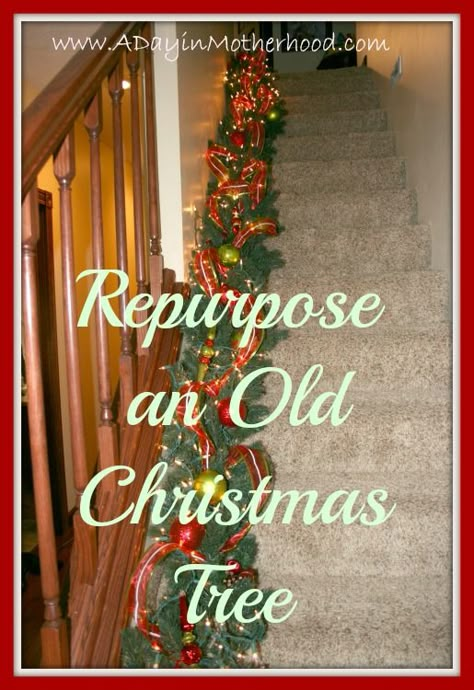 Repurpose an Old Artificial Christmas Tree!! Fake Xmas Tree, Old Christmas Tree, Fake Christmas Tree, Recycled Christmas Tree, Fake Christmas Trees, Faux Christmas Trees, Christmas Tree Branches, Black Christmas Trees, Christmas Tree Wreath