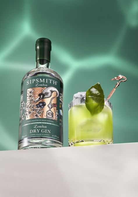 Gin Basil Smash Recipe | Gin Cocktails | Sipsmith Gin Gin Basil Smash, Gin Ingredients, Sipsmith Gin, Basil Smash, Ramos Gin Fizz, Perfect Martini, Gin Lemon, Sloe Gin, Gin Cocktail