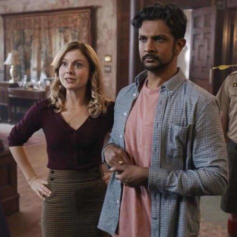 Ghost Tv Show, Ghost Cbs, Ghosts Tv Show, Cbs Ghosts, Ghosts Cbs, Ghosts Series, Utkarsh Ambudkar, Ghosts Bbc, Rose Mciver