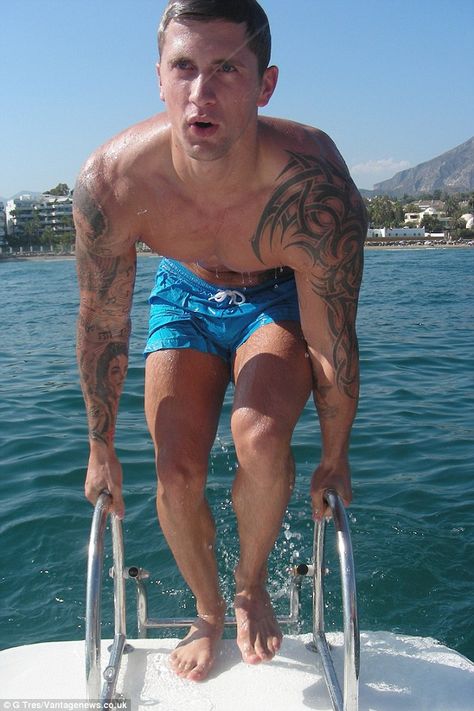 Dan Osborne Dan Osborne, Eastenders Actresses, Jacqueline Jossa, Boat Party, Daniel Craig, Marbella, Swim Trunk, Actresses, In This Moment