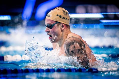 October 20 2020 - Adam Peaty won the men’s 100m breaststroke as London Roar romped to an impressive 217-point victory in their opening International Swimming League match in Budapest Adam Peaty Swimming, Michael Phelps Swimming, Adam Peaty, Olympic Swimmers, Affirmation Board, Michael Phelps, Swimming Workout, Olympic Games, Mens Hairstyles