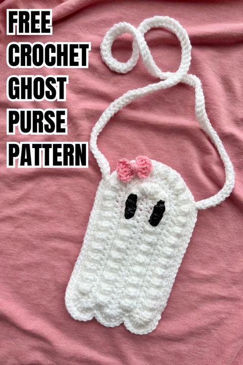 A crochet ghost purse is the perfect crochet Halloween accessory for spooky season! Follow this free crochet pattern to make one today! Ghost Bag, Crochet Pour Halloween, Crochet Ghost, Toddler Purse, Foundation Single Crochet, Crochet Halloween, Quick Crochet Patterns, Crochet Toddler, Modern Crochet Patterns