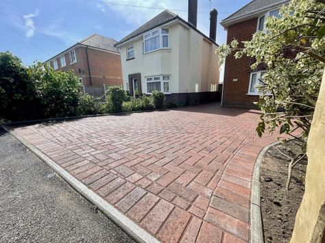 From cracked and worn, to sleek and inviting! Fantastic driveway transformation by TP Sherwood Landscaping and Driveway Surfacing using our Omega range in Brindle 👏 Discover the range: #drivewaypaving #drives #pavingdesigns #homeinspo Brindle Block Paving Driveway, Paving Driveway, Block Paving Driveway, Driveway Blocks, Landscaping Blocks, Driveway Paving, Driveway Design, Driveway Landscaping, Garden Paving