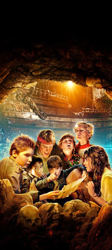 Goonies Wallpaper, Los Goonies, Sean Astin, Goonies 1985, Kayak Fishing Tips, Corey Feldman, Movie Talk, The Goonies, Cute Fall Wallpaper