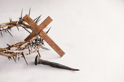 Photo jesus crown thorns and nails and c... | Premium Photo #Freepik #photo #jesus-cross #cross-background #wooden-cross #crucifixion Cross With Thorns, Skull With Crown Of Thorns, Crown Of Thorns Photography, Cross With Crown Of Thorns, Crown Thorns, Jesus Wearing Thorn Crown, Jesus Crown, Cross Background, Crucifixion Of Jesus