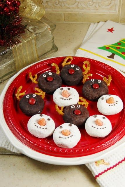 Adorable Rudolph & Snowmen Mini Donuts | The Kitchen is My Playground Donut Reindeer, Snowman Donuts, The Kitchen Is My Playground, School Christmas Party, Christmas Donuts, Kids Christmas Party, Christmas Brunch, Xmas Food, Christmas Breakfast