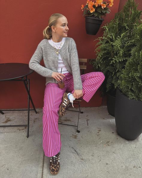 iced coffee season !!! 🩷 outfit: https://liketk.it/4FyF6 🏷️ spring fashion, spring style, summer style, spring outfit ideas, spring style inspo, boxer pants, Pinterest aesthetic, Pinterest girl, summer outfit ideas Boxer Pants Outfit Women, Pink Pants Outfit Aesthetic, Boxer Pants Outfit, How To Style Pink Pants, Outfits With Pink Pants, Stripped Pants Outfit, Switzerland Fall, Striped Trousers Outfit, Christian Fits