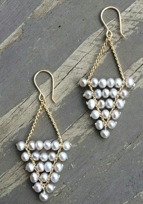 Brincos Anting Manik, Jewellery Pearl, Beaded Earrings Diy, Pearl Bracelets, Jewelry Making Earrings, Ideas Handmade, Handmade Jewelry Tutorials, Handmade Fashion Jewelry, Earrings Inspiration