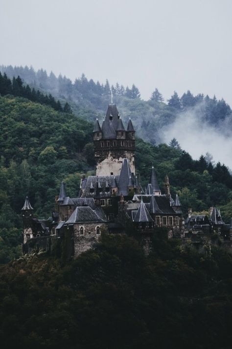 Chateau Hotel, Castle Aesthetic, Lord Voldemort, Beautiful Castles, A Castle, Fantasy Aesthetic, Medieval Castle, Pretty Places, Fantasy Landscape