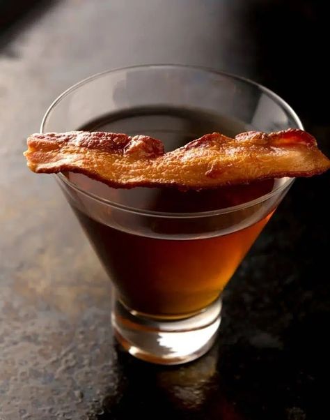 Sweet Bourbon, Bourbon Recipes, Bourbon Cocktail, Homemade Liquor, Summer Drinks Alcohol, Cooking With Beer, How To Make Bacon, Flavored Bacon, Bourbon Cocktails