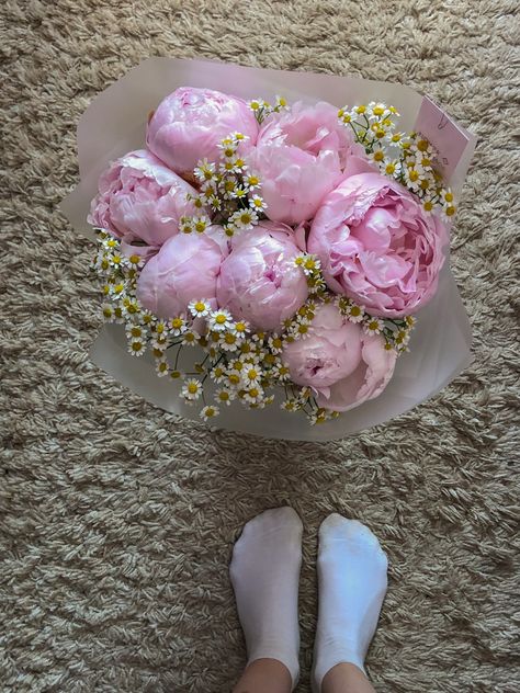 Peony Small Bouquet, Small Peonies Bouquet, Small Peony Bouquet, Peonies Bouquet Aesthetic, Prom Bouquet, Flowers Peonies, Peony Bouquet, Peonies Bouquet, Small Bouquet