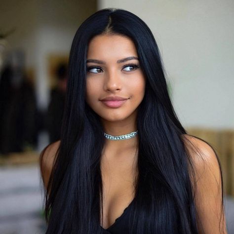 1 Brazilian Body Hair Type Styled In 5 Brilliantly Different Ways | by Nieshatanelle | Oct, 2021 | Medium Ivana Santacruz, Hair For Women, Aishwarya Rai, American Beauty, Baby Hair, Beauty Face, Beautiful Black Women, Hair Wigs, Pretty Face