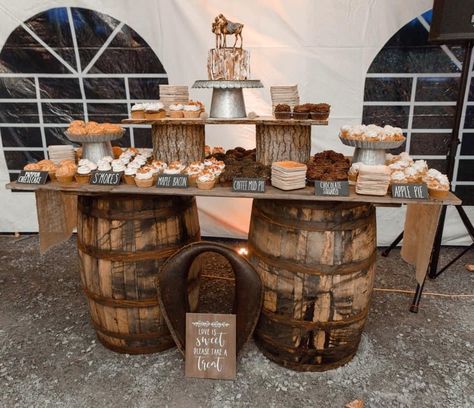 Western Grazing Table, Western Wedding Buffet, Rustic Western Wedding Reception, Whiskey Barrel Dessert Table, Country Western Wedding Table Decor, Western Theme Food Table, Western Wedding Desserts, Ranch Theme Wedding, Western Cake Table Ideas