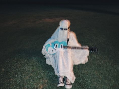 Ghost Playlist Cover, Ghost With Guitar, Skeletons Aesthetic, Ghost Playing Guitar, Ghost Wallpapers, Ghost Aesthetic, Glasses Aesthetic, Sunset Curve, Sheet Ghost