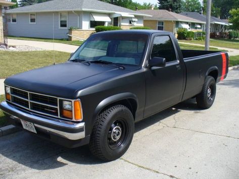 $3,300 or Offer! 1987 Dodge Dakota LE #Drivers, #Survivors, #Trucks, #USA #Dodge, #Truck - https://barnfinds.com/3300-offer-1987-dodge-dakota-le/ First Gen Dodge, Dakota Truck, Dodge Pickup Trucks, Muscle Truck, Dodge Ram Pickup, Dodge Pickup, Top Luxury Cars, Small Trucks, Old Pickup Trucks