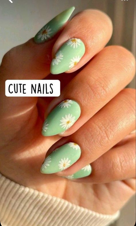 Mint Green Daisy Nails, Mint Green Flower Nails, Green Almond Nail Designs, Light Green Nails With Flowers, Pastel Green Nails Design, Green Daisy Nails, Mint Green Nail Ideas, Mint Green Nail Art, Pastel Green Nails