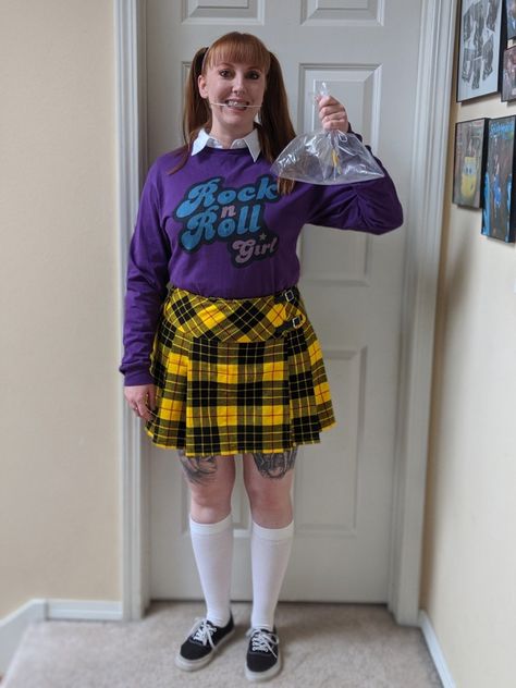 Darla Sherman - Finding Nemo. Darla Sherman Costume, Darla Halloween Costume, Darla Finding Nemo Costume, Darla Finding Nemo, Finding Nemo Costume, Nemo Costume, Braces Girls, Costumes College, Rock And Roll Girl