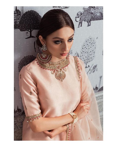 266.4k Followers, 26 Following, 1,071 Posts - See Instagram photos and videos from ZARA SHAHJAHAN (@zarashahjahanofficial) Zara Shahjahan, Kurta Neck Design, Salwar Kamiz, Desi Clothes, Dress Neck Designs, Kurti Neck Designs, Indian Couture, Indian Suits, Indian Attire