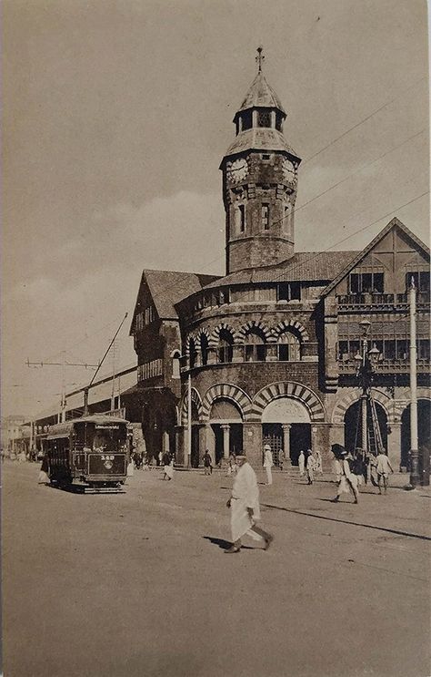 Old Bombay, Crawford Market, Mumbai Travel, Historical India, Colonial Art, India Gate, Mumbai City, Lighthouse Pictures, Vintage India