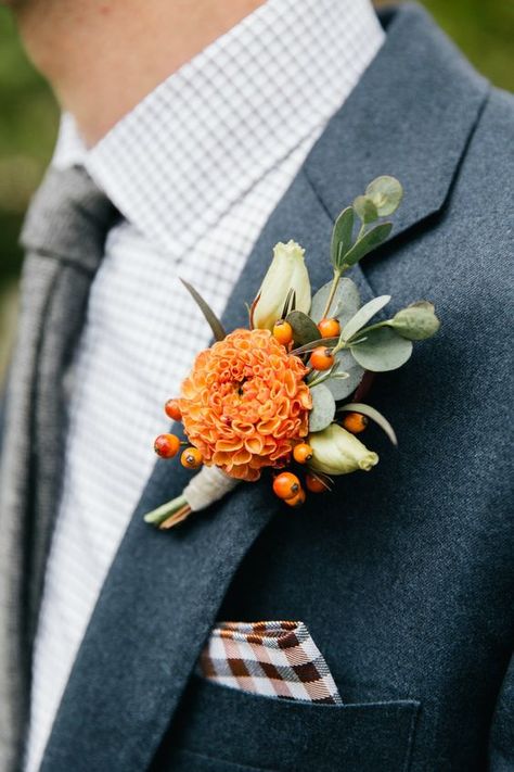 for the guys - tie into the ladies dresses Boho Idea, Alaskan Summer, Orange Boutonniere, Fall Groom, 2026 Wedding, Diy Boutonniere, Orange Bouquets, Orange Wedding Flowers, India Wedding