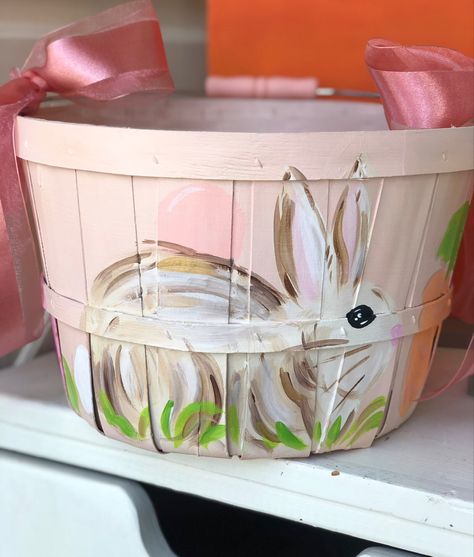 Hand Painted Easter Baskets, Painted Baskets Ideas, Painted Easter Bucket, Wood Easter Basket, Painted Easter Baskets, Painted Buckets, Wooden Easter Basket, Easter Pail, Baskets Diy