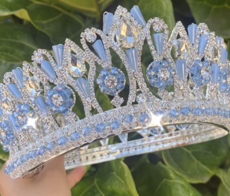 Cinderella Quince Tiara, Quinceanera Crowns Light Blue, Light Blue Quinceanera Shoes, Light Blue And Silver Quinceanera Dress, Quince Crowns Silver And Blue, Baby Blue Quince Shoes, Blue Quinceanera Butterfly Theme, Quinceanera Themes Light Blue, French Blue Quince Theme