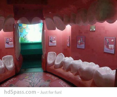 Epic Dental Clinic ..... seriously??????? Alternate Realities, Office Waiting Rooms, Alternate Reality, Dental Kids, Cabinet Medical, Dentist Office, Dental Humor, Cool Office, Oral Health Care