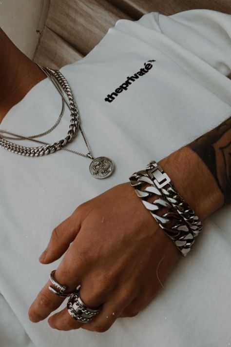 Men Accessories Man Stuff, Mens Jewelry Aesthetic, Chain Necklace Outfit, Male Accessories, Accessories Man, Streetwear Jewelry, Cuban Bracelet, Mens Rings Fashion, Nail Ring