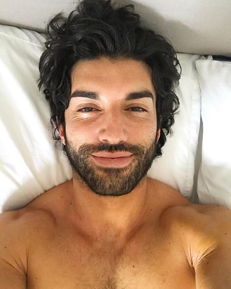 Justin Baldoni Ryle Kincaid, Rafael Solano, Justin Baldoni, Character Profiles, Prom 2024, Organized Chaos, Jane The Virgin, It Ends With Us, Colleen Hoover