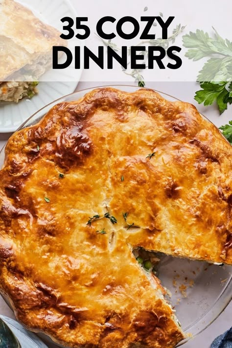 35 Dinners To Make When It's Cold Out Cozy Dinners, Cold Weather Food, Weekend Dinner, Winter Comfort Food, Dinners To Make, Winter Dinner Recipes, Favorite Recipes Dinner, Comfort Food Recipes Dinners, Cozy Meals