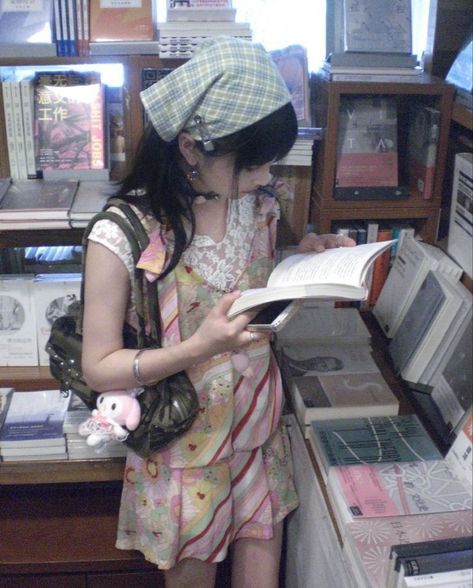 Bookstore, Fashion Inspo, Reading, Books