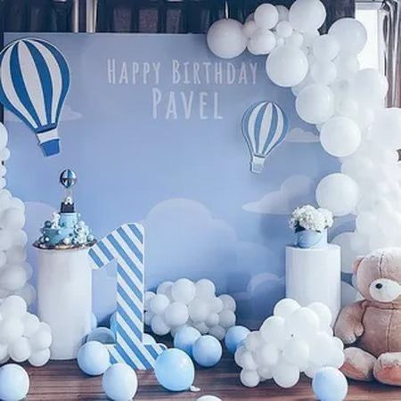 1st Birthday Decorations Boy, Baby Shower Oso, Birthday Theme Decoration, Birthday Decorations At Home, Hot Air Balloon Party, Baby Boy 1st Birthday Party, Baby Birthday Themes, Simple Birthday Decorations, 1st Birthday Cake Smash