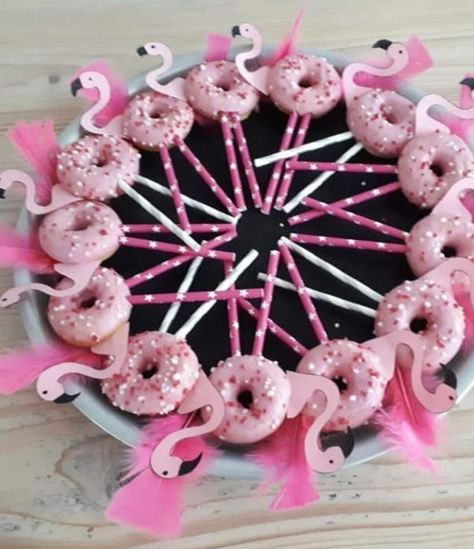 Flamingo Donuts Ideas, Flamingo Party Food, Pink Flamingo Birthday, Flamingo Birthday Cake, Post Prom, Flamingo Themed Party, Flamingo Cake, Flamingo Birthday Party, Flamingo Theme