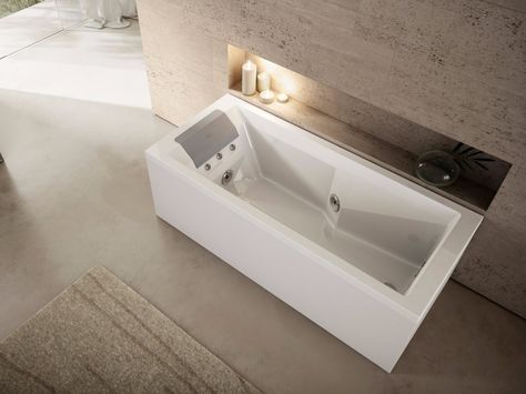 Whirlpool bathtub MYWAY 170 MyWay Collection by Jacuzzi Europe design Mario Ferrarini Jacuzzi Bathroom, Bathtub Sizes, Jacuzzi Bathtub, Jacuzzi Bath, Refinish Bathtub, Walk In Bathtub, Sophisticated Bathroom, Whirlpool Bath, Bathtub Design