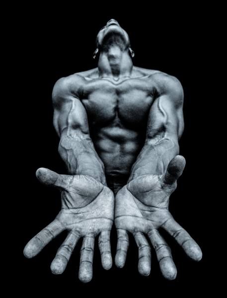 Photographer TIM BOOTH Gladiator Jeff King ONE EYELAND Tim Booth, Show Of Hands, Body Photography, Photographie Portrait Inspiration, Fitness Photography, Figure Poses, Human Poses, Male Poses, Anatomy Art