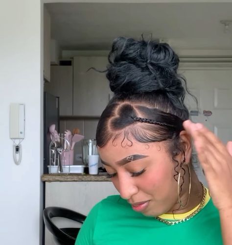 Updo With Edges, Hairstyles Baddie, Long To Short Haircut, Hairstyles With Curled Hair, Hair Braid Patterns, Natural Hair Bun Styles, Hair Puff, 4c Natural Hair, Curly Hair Styles Easy