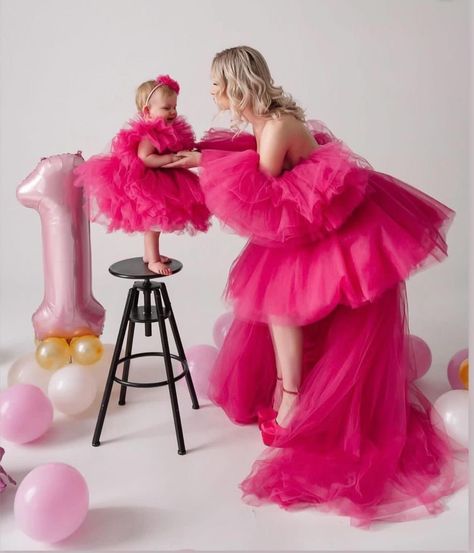 Mother And Daughter Dresses, Mother Daughter Dress, Kids Frocks, Mother And Daughter, Girls Party Dress, Girl Mom, Girls Party, Same Style, Mother Daughter