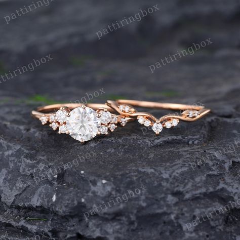 Engagement Ring And Wedding Band Set Round, Unique Rose Gold Rings, Bohomeian Wedding Dress, Snowdrift Wedding Ring Set, Rose Gold Engagement Ring With Band, Engament Ring And Band, Wedding Rings And Engagement Rings Set, Leaf Engagement Ring Set, Wedding Band And Engagement Ring Set Simple