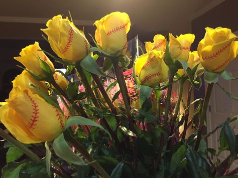 Softball Banquet Ideas Table Decorations, Softball Centerpieces, Softball Flowers, Softball Team Pictures, Softball Banquet, Softball Roses, Softball Wedding, Softball Room, Softball Birthday