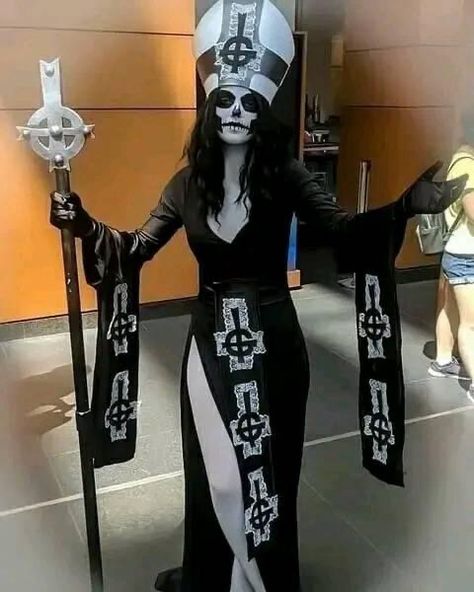 Best Costume Ideas, Goth Halloween Costume, Ghost Shows, Vampire Bride, Ghost Album, Best Costume, Ghost Papa, Band Outfits, Ghost Costume