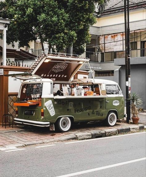 Kombi Food Truck, Foodtrucks Ideas, Coffee Food Truck, Gerobak Dorong, Mobile Cafe, Food Vans, Mobile Coffee Shop, Coffee Trailer, Coffee Van