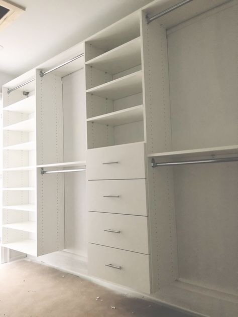 Master Closet Ideas, Walk In Robe Designs, Walking Closets, Build Closet, Master Closet Layout, Small Closet Design, Primary Closet, Closet Maid, Custom Closet Organization