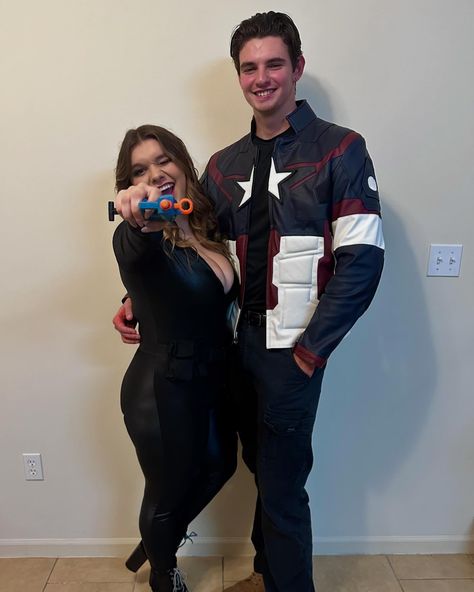 Black widow and Captain america Costume. #couplescostume #fall #halloween Captain America Costume, Marvel Costumes, Couple Halloween, Couple Halloween Costumes, Black Widow, Captain America, Halloween Costumes, Marvel, Halloween