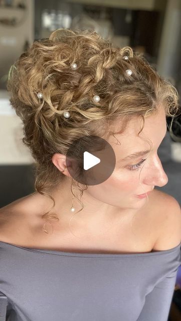 Hair Do With Pearls, Pride And Prejudice Updo, Elizabeth Bennett Hair Tutorial, Pride And Prejudice Hair Tutorial, Elizabeth Bennett Hair, New Year Party Hairstyle, Pride And Prejudice Hairstyles, Pride And Prejudice Hair, Formal Party Hairstyles