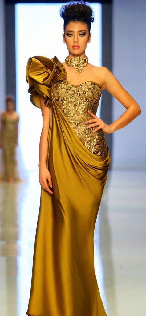 Mushanana Designs, Fouad Sarkis, Gaun Koktail, Golden Gown, Couture 2014, Mnm Couture, فستان سهرة, Color Dress, Couture Gowns