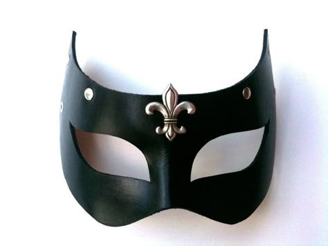 Leather Masks, Black And White Costume, White Halloween Costumes, Mardi Gra, Leather Mask, Carnival Masks, Masquerade Party, Leather Watch Strap, Black Party