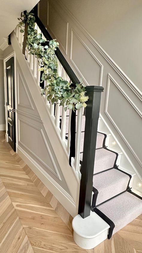 Instagram Hall Staircase Design, Aesthetic Staircase Ideas, Panelling Stairs Stairways, Victorian Entrance Hall Ideas, Hall Landing Ideas, Square Entrance Hall Ideas, Lounge Paneling, Stairs With Runners, Coloured Staircase