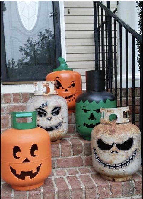 Tire Ideas, Propane Tank Art, Lantern Diy, Creative Pumpkin Painting, Cool Welding Projects, Halloween Yard Art, Propane Tanks, Metal Welding Art, Tank Art