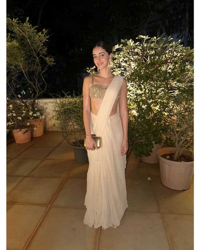 Dressing Outfits, Latest Traditional Dresses, Indian Outfits Modern, Arpita Mehta, Colour Outfit, Ananya Pandey, Fringe Blouse, Simple Lehenga, Desi Outfits