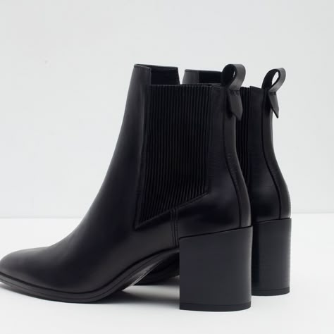 Zara Boots, Zara Leather, Block Heel Ankle Boots, Girly Shoes, Aesthetic Shoes, Black Leather Ankle Boots, Elegant Shoes, Leather Block Heels, Zara Shoes